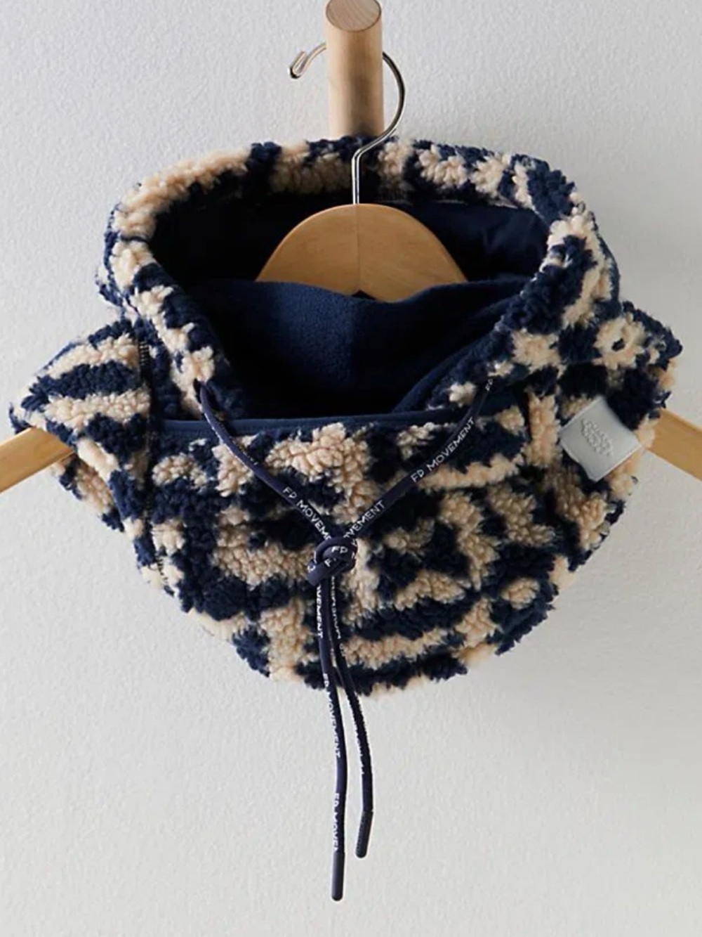 Free People hit the slopes balaclava